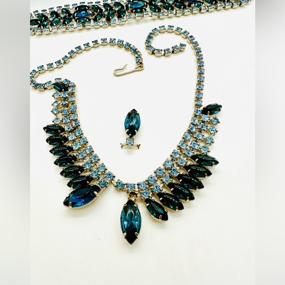 Vintage Blue Rhinestone Bracelet Set - Picture 11 of 15